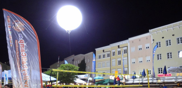Beleuchtungsballone bei Electric Arning in Waldkraiburg