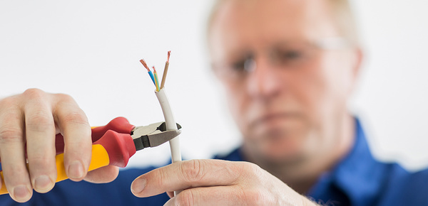 DGUV Vorschrift 3-Check bei Electric Arning in Waldkraiburg
